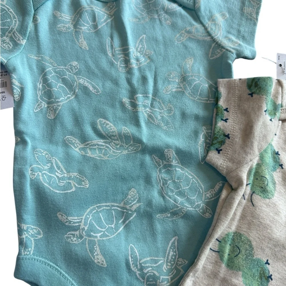 Old Navy 3 pk Onesies, snaps on crotch, all NWTS size 6-12 months, - Picture 5 of 7